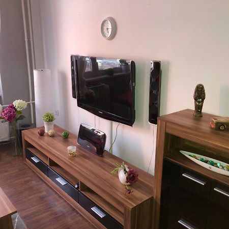 Апартаменты Apartman V Centru Mostu Экстерьер фото